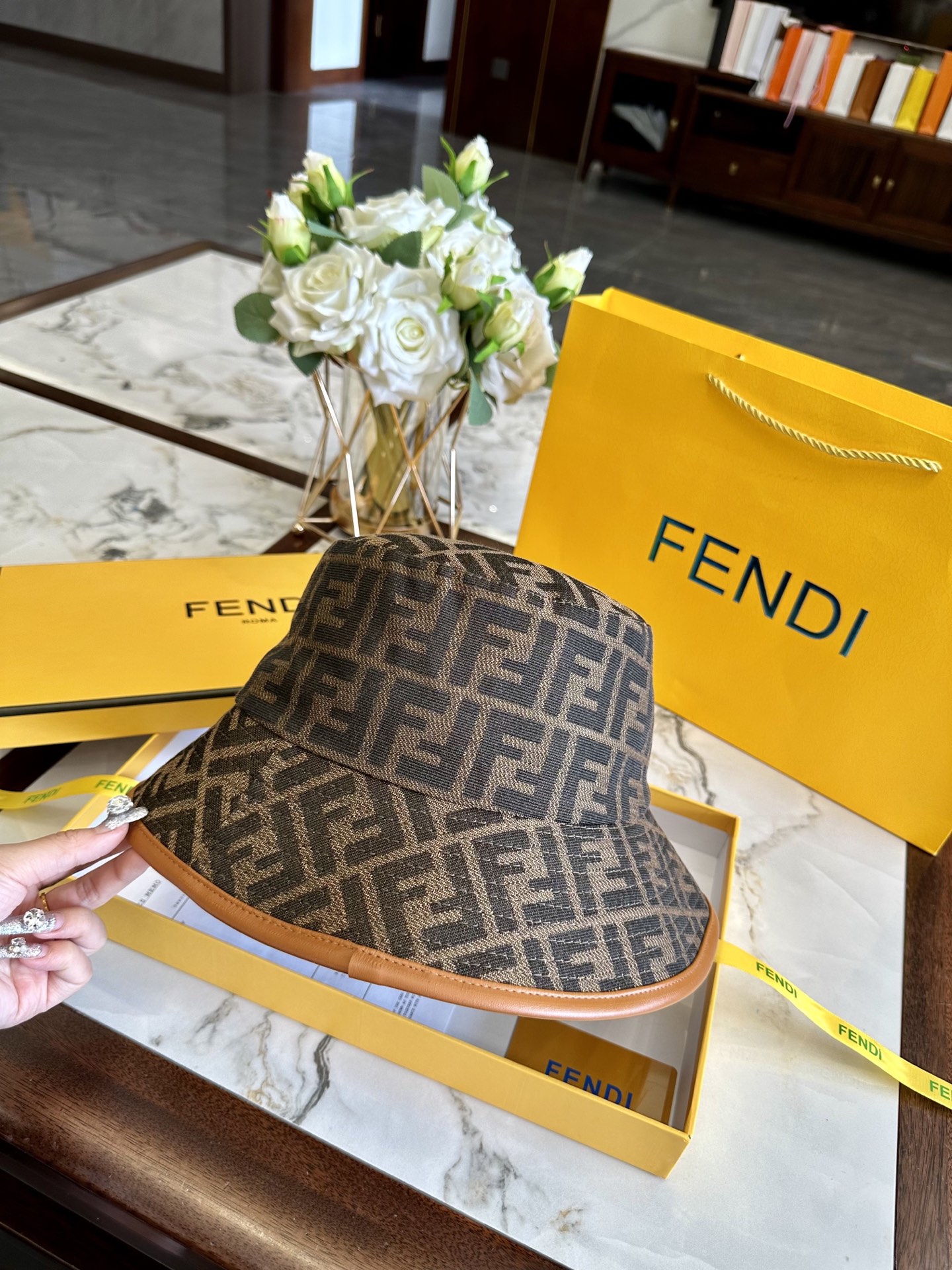 fendi hat model 08